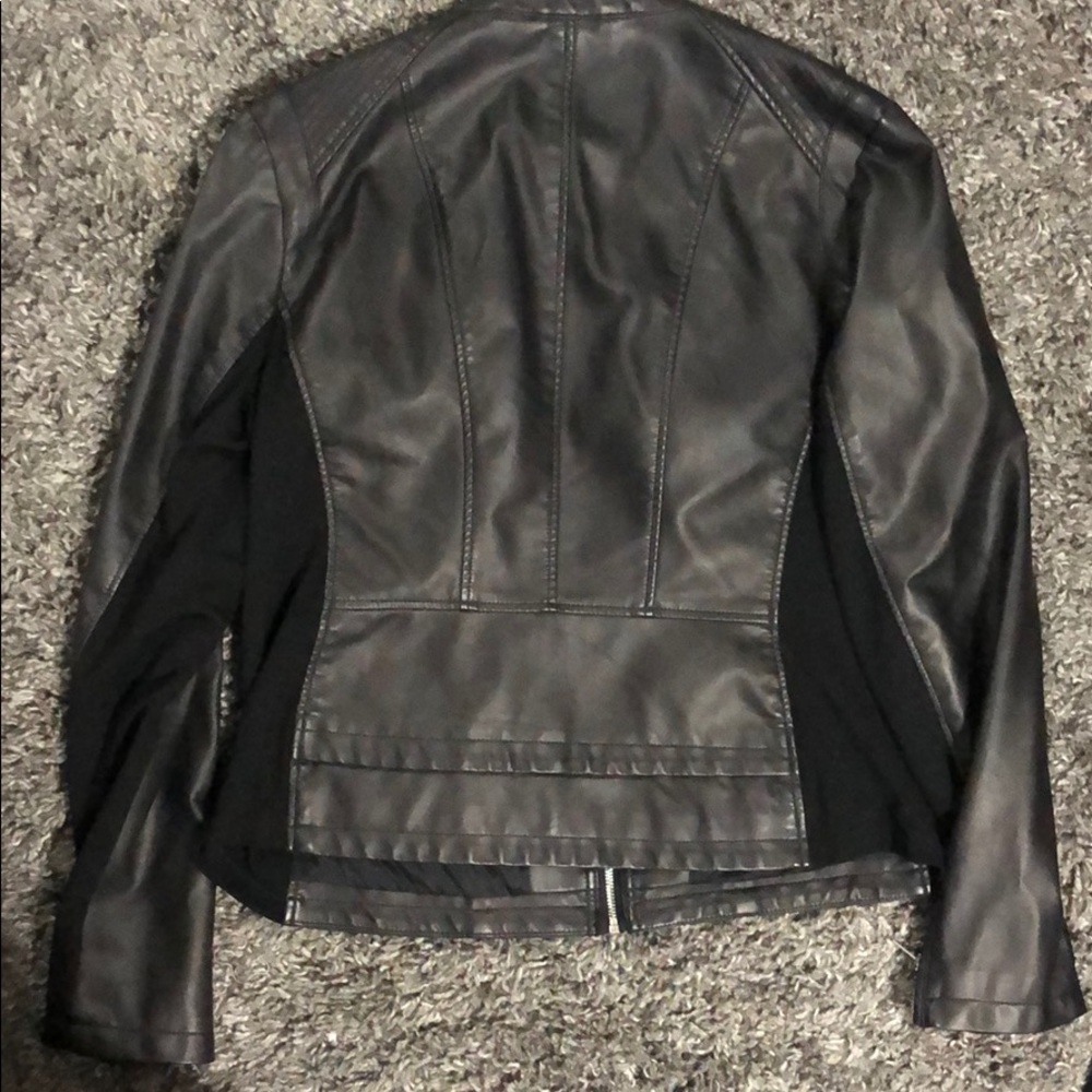 Jacket - Picture 4 of 4